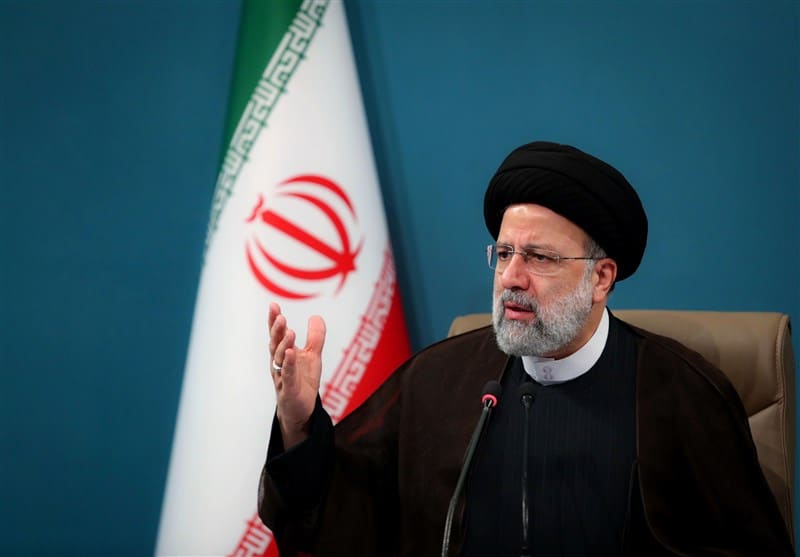 رئیسی:حل معضل ریزگردها تا رسیدن به نتیجه باید دنبال شود رئیسی:حل معضل ریزگردها تا رسیدن به نتیجه باید دنبال شود