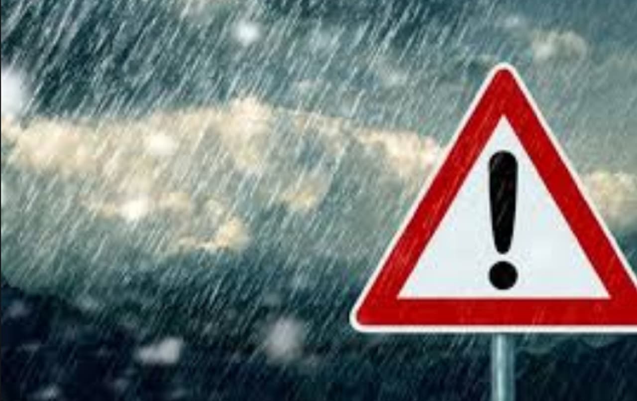 هشدار زرد رگبار ، تگرگ و تندباد لحظه ای در خوزستان هشدار زرد رگبار ، تگرگ و تندباد لحظه ای در خوزستان