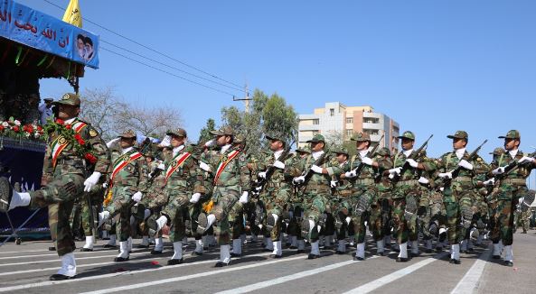 گرامی داشت روز ارتش با رژه نیروهای مسلح در اهواز گرامی داشت روز ارتش با رژه نیروهای مسلح در اهواز