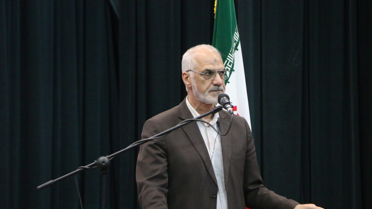 استاندار خوزستان تاکید کرد؛ شهرداران جلوی انحصار در پیمان ها و پروژه ها را بگیرند استاندار خوزستان تاکید کرد؛ شهرداران جلوی انحصار در پیمان ها و پروژه ها را بگیرند