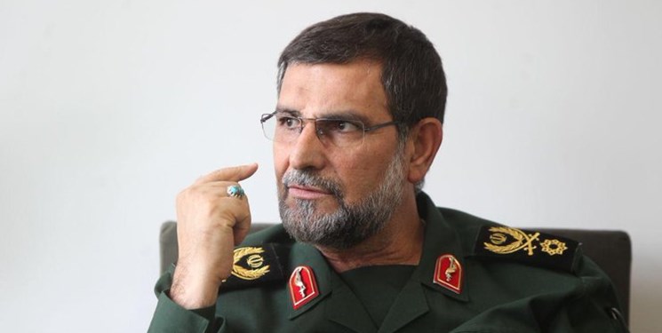 دریادار تنگسیری: سرافرازی و اقتدار ملت ایران از مسیر شهدا می‌گذرد