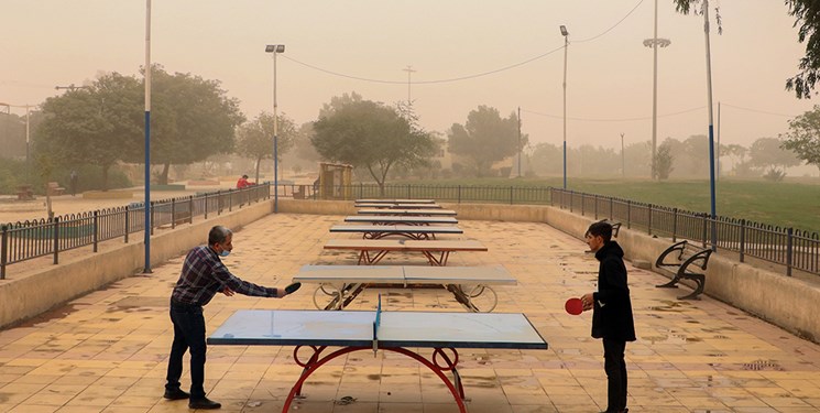 جوانان خوز | گردوغبار نفس 14 شهر خوزستان را گرفت