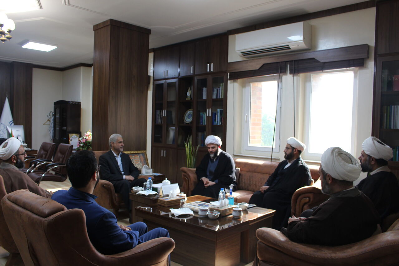 استاندار خوزستان: حاشیه‌ها بلای جان استان است