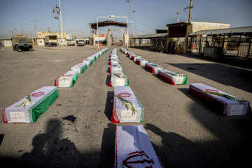 بازگشت پیکر مطهر ۳۵ شهید تازه تفحص شده به کشور+گزارش تصویری