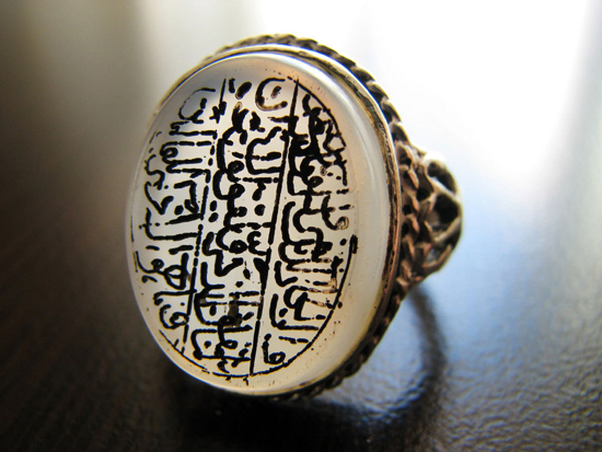 جنس و نقش انگشتری رسول خدا(ص) چه بود؟