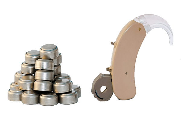 توزیع سمعک و تجهیزات توانبخشی در مدارس خوزستان