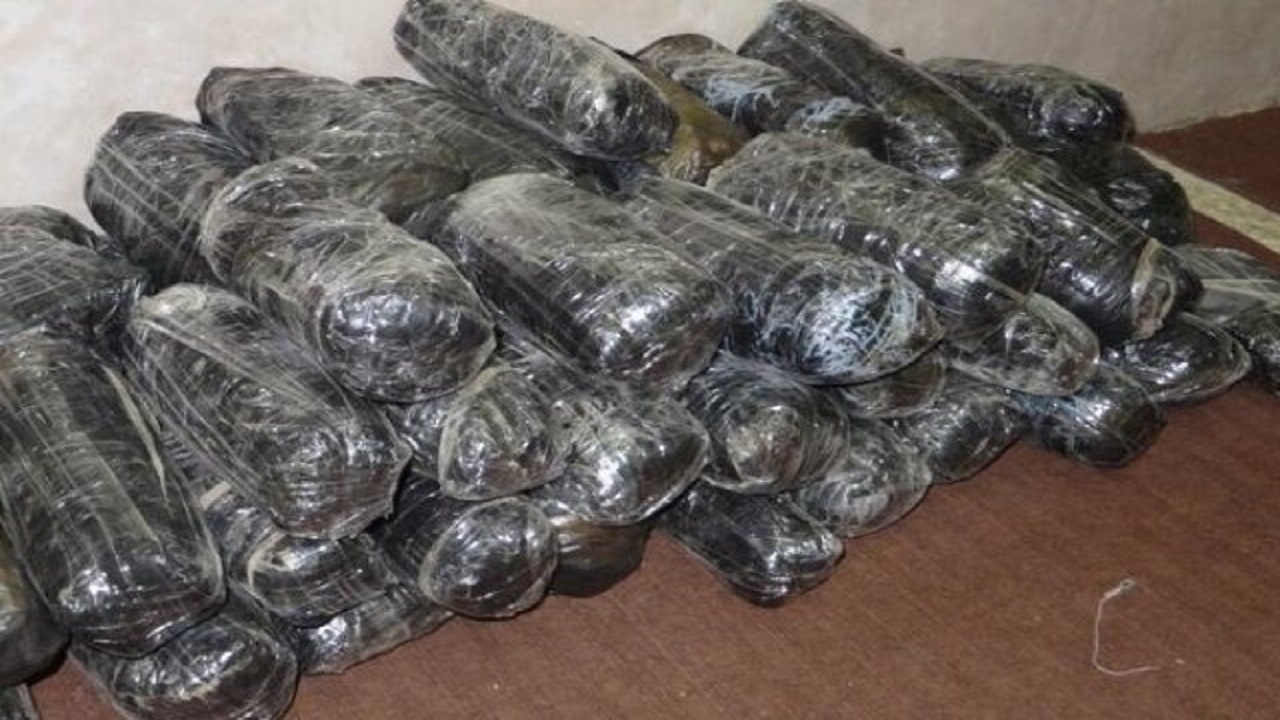 توقیف خودروی حامل مواد مخدر در بهبهان