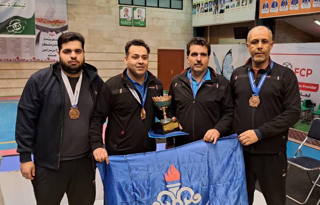 عنوان سوم تیم مناطق نفتخیز جنوب