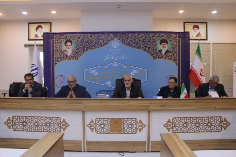 استاندار خوزستان: صاحب نظران و نخبگان طرح‌ها و پروژه های پیشنهادی در راستای سفر استانی رئیس جمهور را ارائه کنند