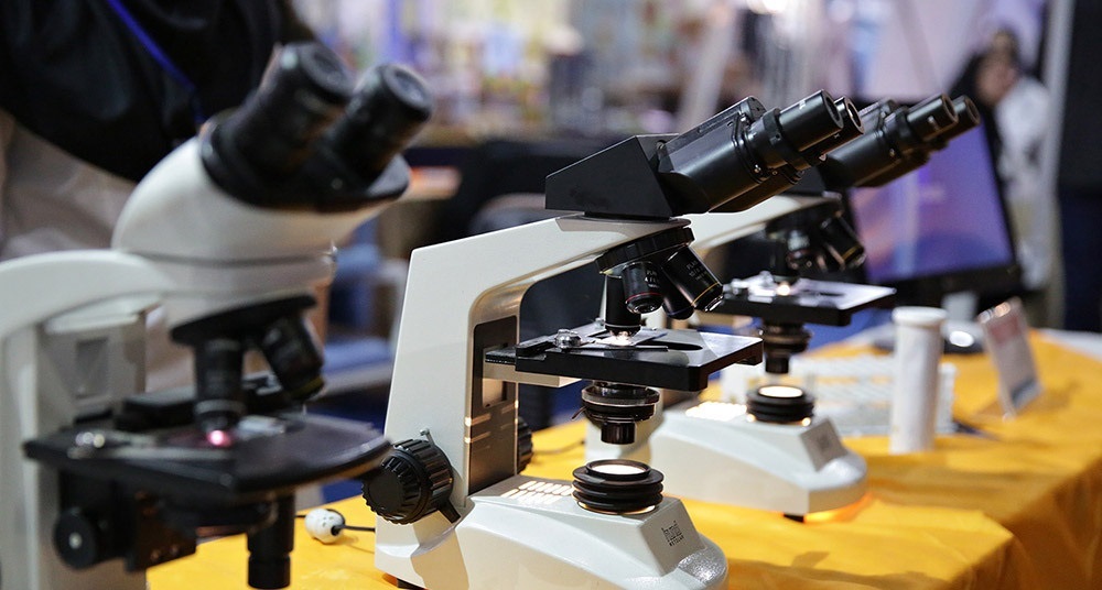 تجهیز آزمایشگاه‌های حشره شناسی و تشخیص مالاریا و سالک در اهواز